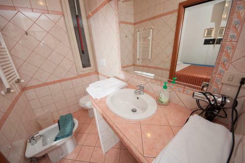 B&B Babri Simim Taj