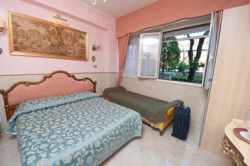 B&B Babri Simim Taj