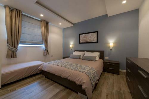 Four Seasons Apartment 9