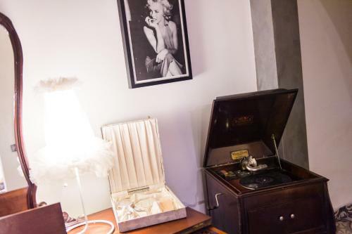 Hostal Backstage Boutique Townhouse