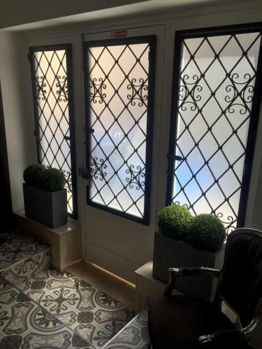 Hostal Backstage Boutique Townhouse