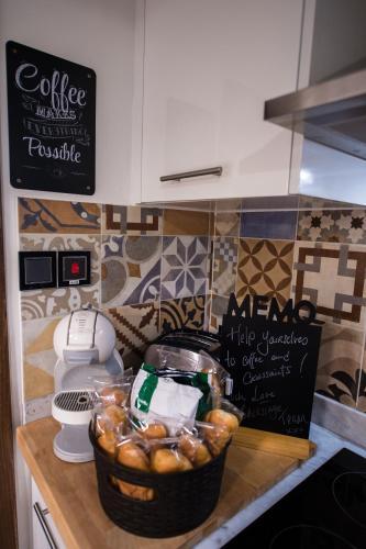 Hostal Backstage Boutique Townhouse