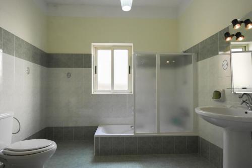 Hostal Attard Guest House