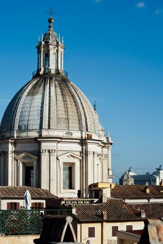 Hostal La Mongolfiera Rooms In Navona