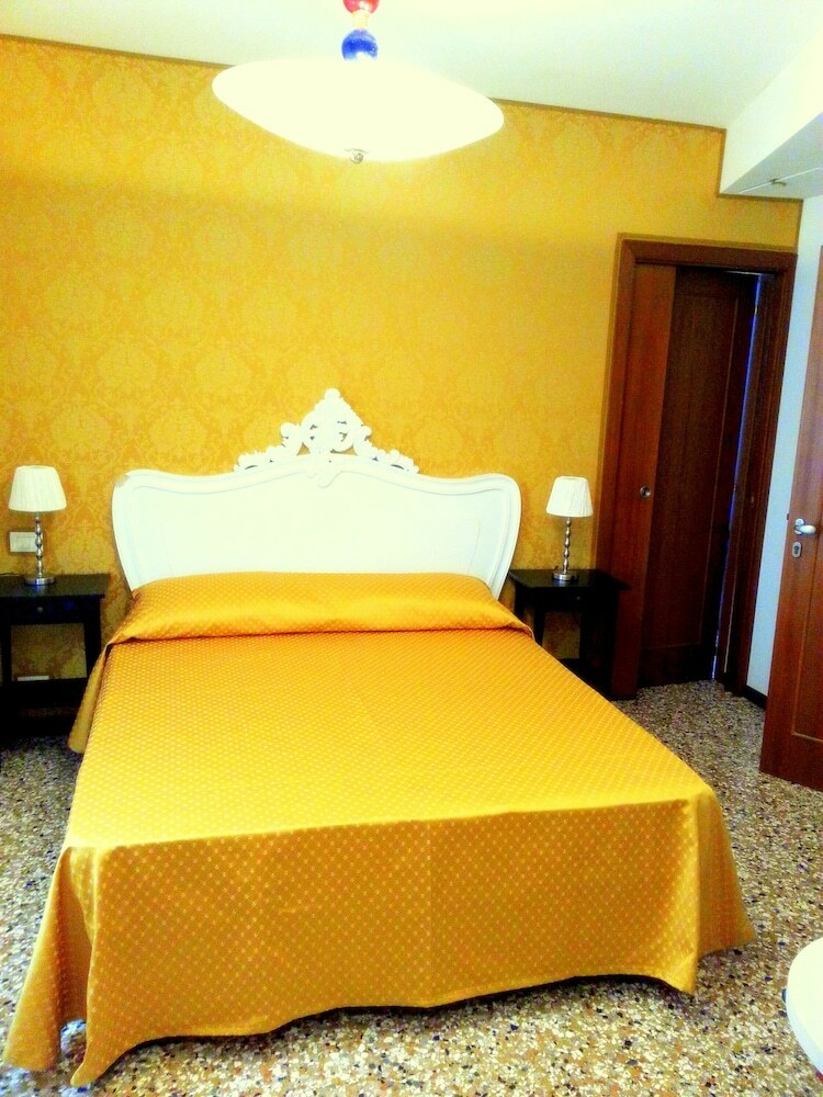 Hostal Casa Dolce Venezia