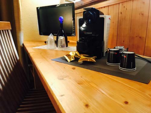 Shatush Hotel