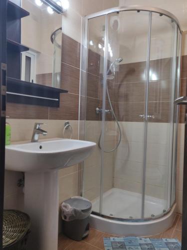 Montevale Apartment