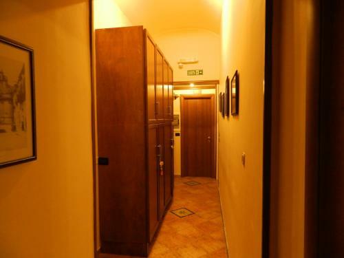 Hostal A Due Passi Dal Duomo B&B