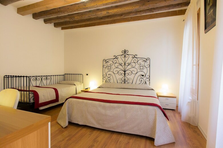 Hotel Antigo Trovatore