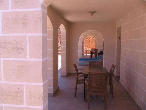 Santa Maria Villa Apt (a)