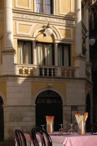 Hostal Guest House Al Milion