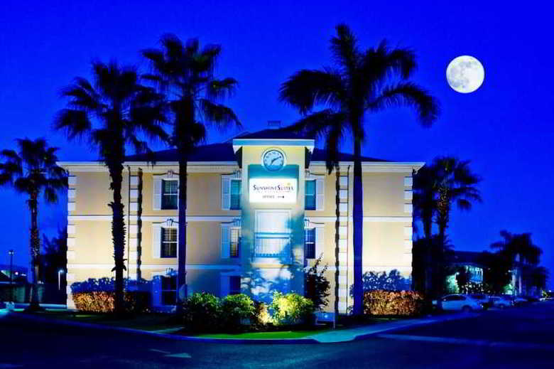 Hotel Sunshine Suites Resort