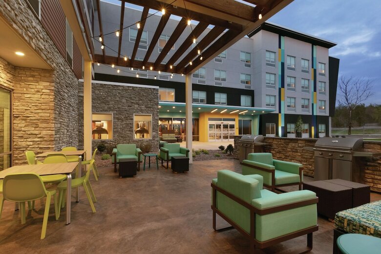 Hotel Econolodge (formerly Rodeway Inn)