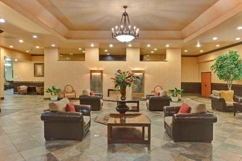 Hotel Holiday Inn & Suites