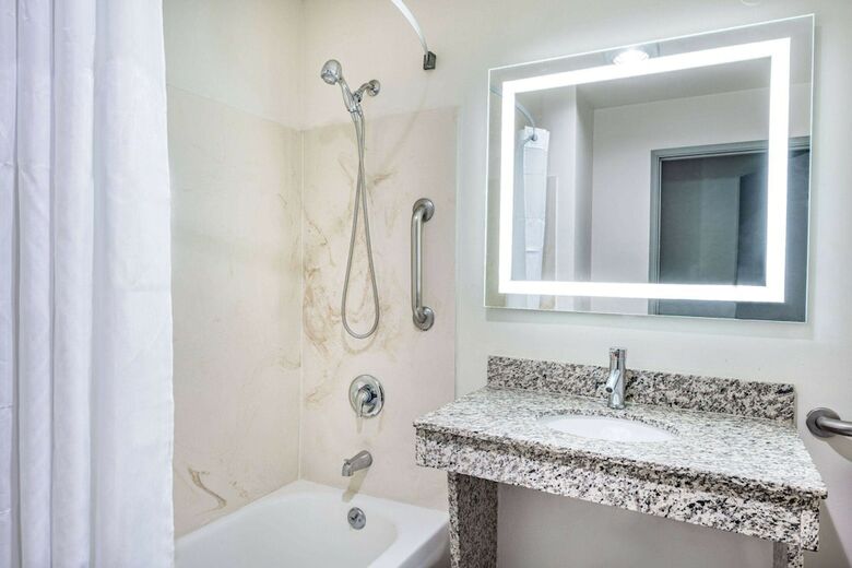 Hotel Ramada Limited Suites