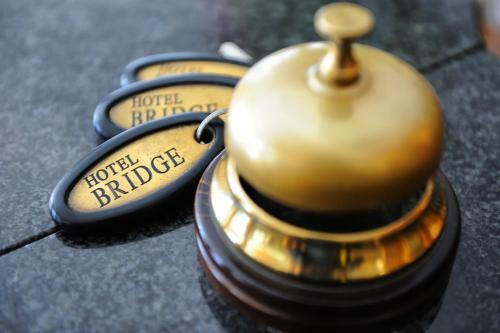 Hotel Bridge