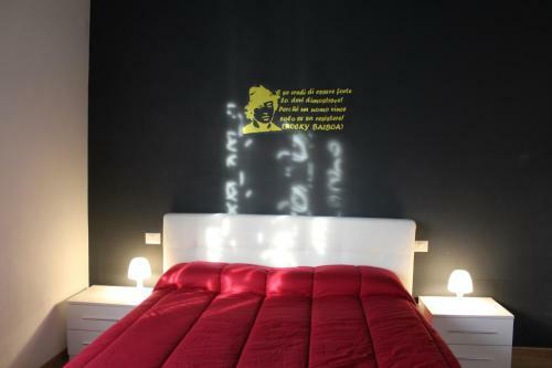 Hostal Rooms Of Love