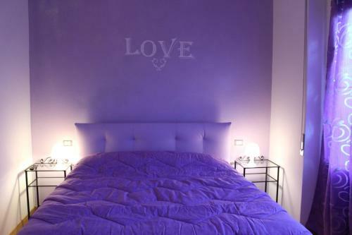 Hostal Rooms Of Love
