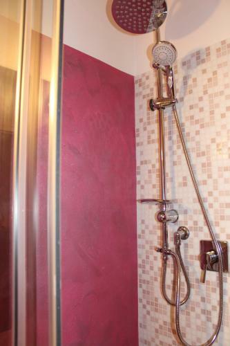 Hostal Rooms Of Love