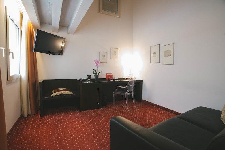 Hostal Relais Santa Corona