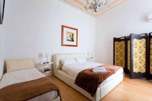 Hostal Aragona Rooms