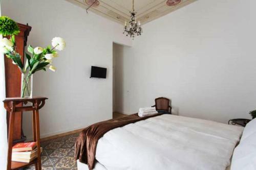 Hostal Aragona Rooms