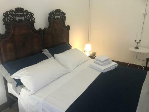 Hostal Aragona Rooms