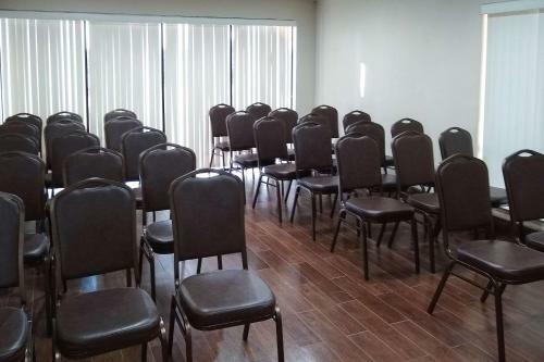 Hotel Quality Inn & Suites