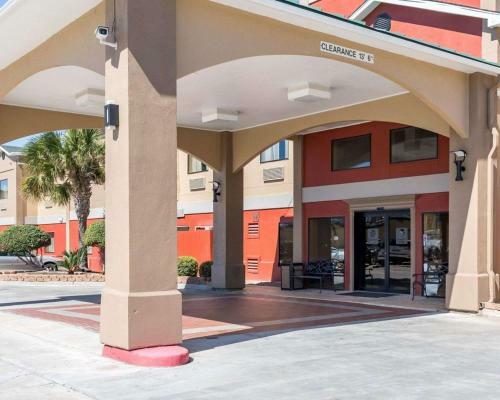 Hotel Comfort Inn East