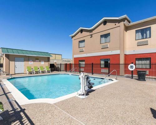 Hotel Comfort Inn East