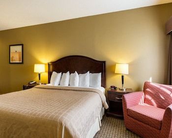 Hotel Quality Inn & Suites