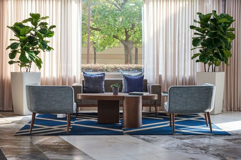 Sheraton Suites Near The Galleria Hotel