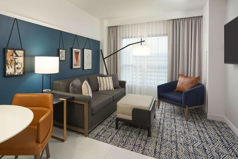 Sheraton Suites Near The Galleria Hotel