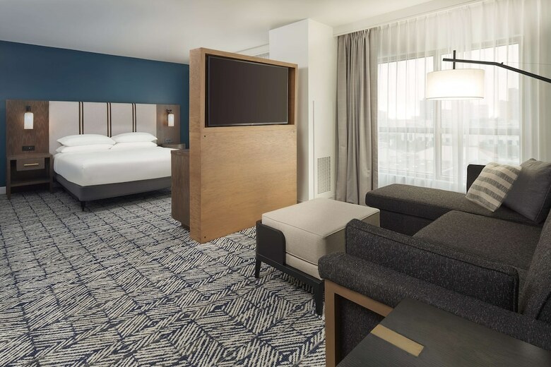 Sheraton Suites Near The Galleria Hotel