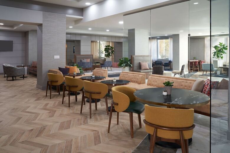 Sheraton Suites Near The Galleria Hotel