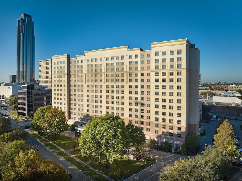 Sheraton Suites Near The Galleria Hotel