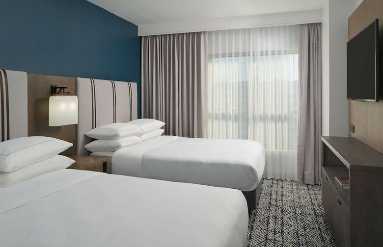 Sheraton Suites Near The Galleria Hotel
