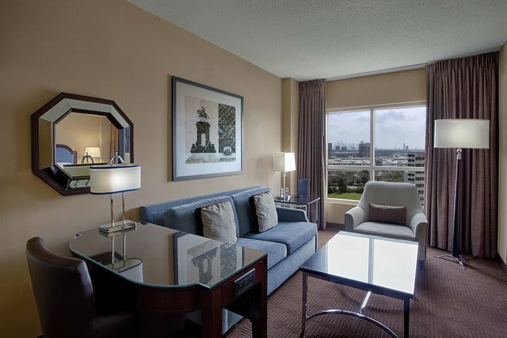 Sheraton Suites Near The Galleria Hotel
