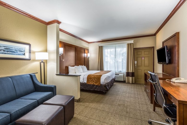 Hotel Comfort Suites