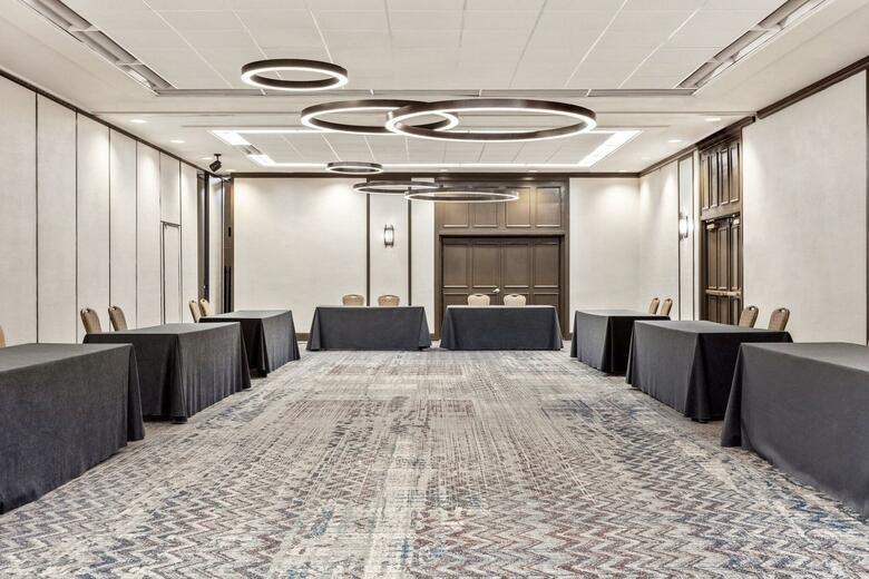 Doubletree Hotel Burlington