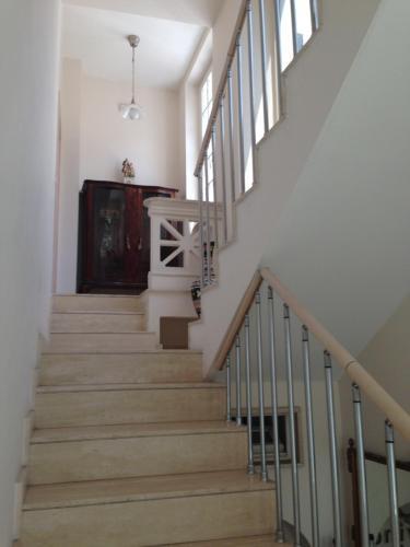 B&B Gallery