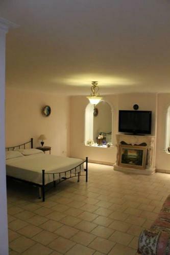 B&B Gallery