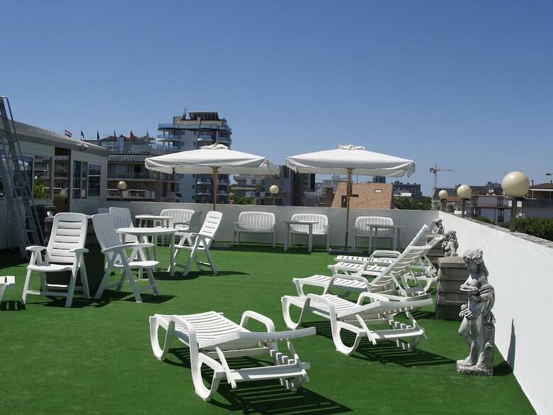 Hotel Myriam