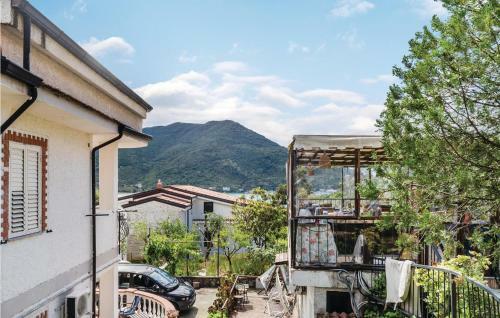 Villa Elios, Iside