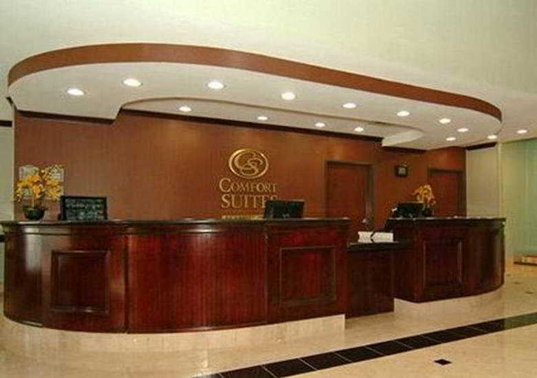 Hotel Comfort Suites
