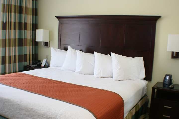 Hotel Embassy Suites Valencia