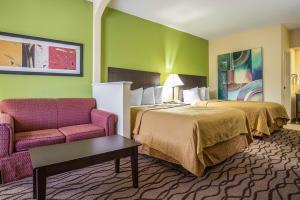 Hotel Quality Inn & Suites