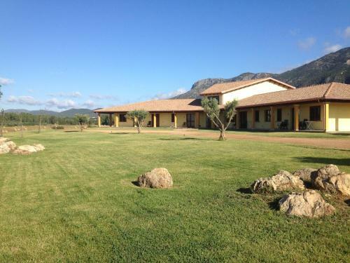 Agroturismo Agriturismo Saludi E Trigu