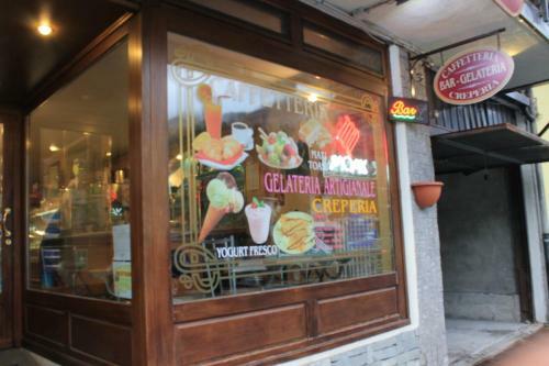 Hostal Alice Affittacamere