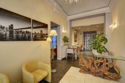 Hotel Universo